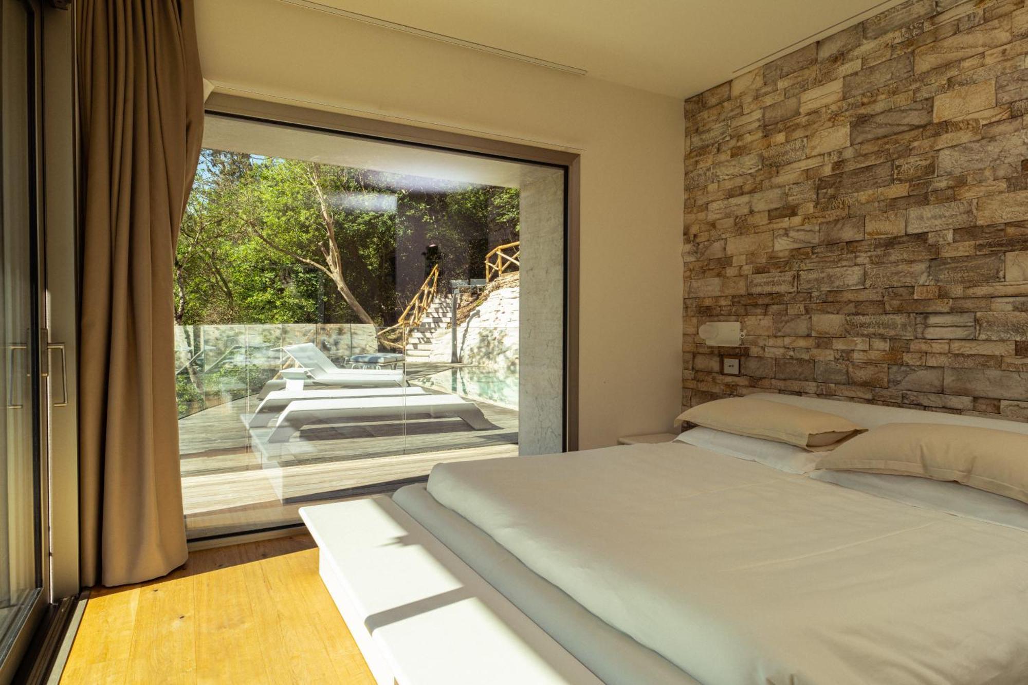 La Forestale Luxury Ecolodge Piano Terra- Appt อัคกวาลาญา ภายนอก รูปภาพ