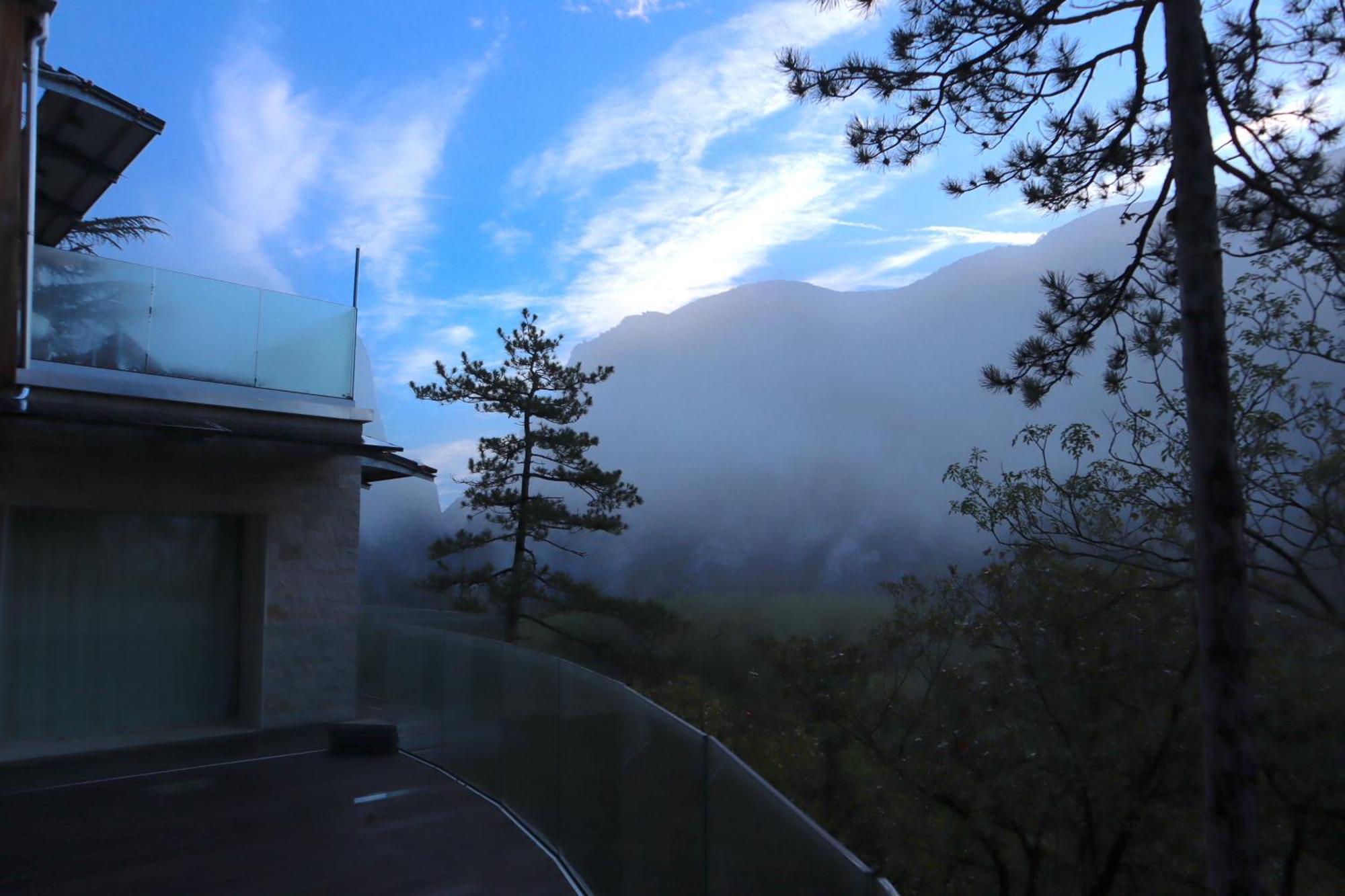 La Forestale Luxury Ecolodge Piano Terra- Appt อัคกวาลาญา ภายนอก รูปภาพ