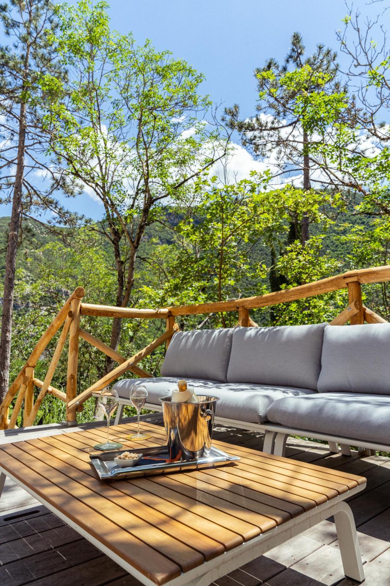 La Forestale Luxury Ecolodge Piano Terra- Appt อัคกวาลาญา ภายนอก รูปภาพ